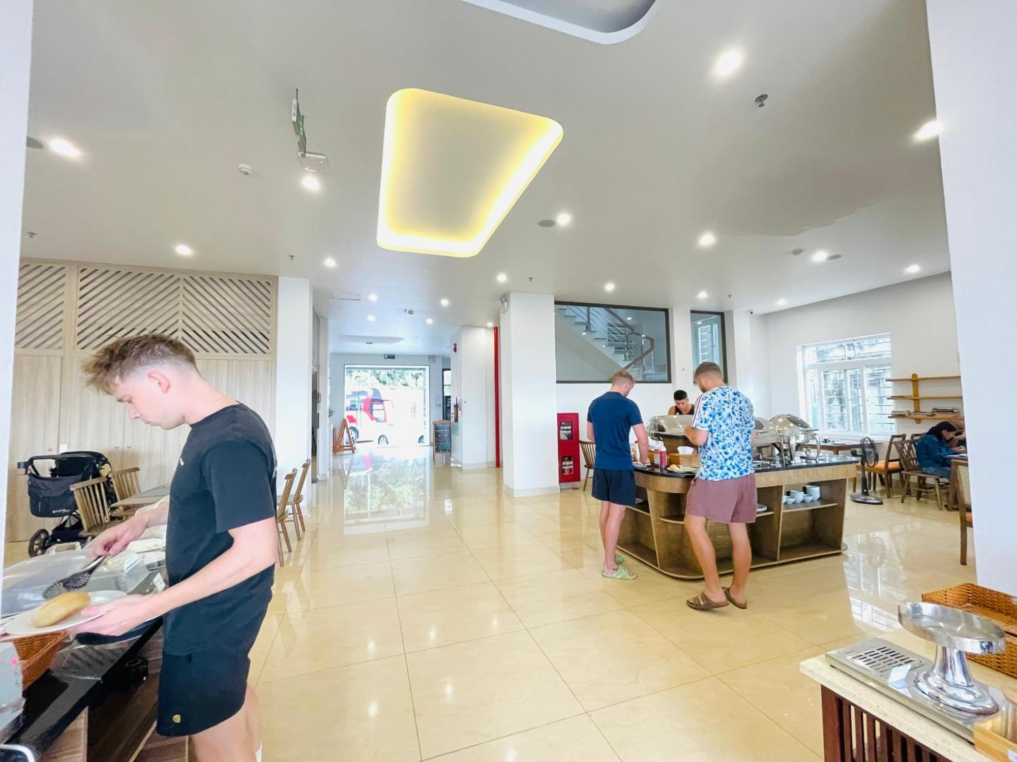 The Light Hostel Hạ Long Exterior foto
